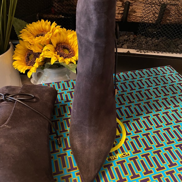 TORY BURCH LILA BOOTIES - Picture 6 of 10